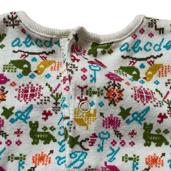 3/$15 ✨ Old Navy: Long Sleeved Chest Wrap Onesie with Colorful Print - Picture 5 of 6